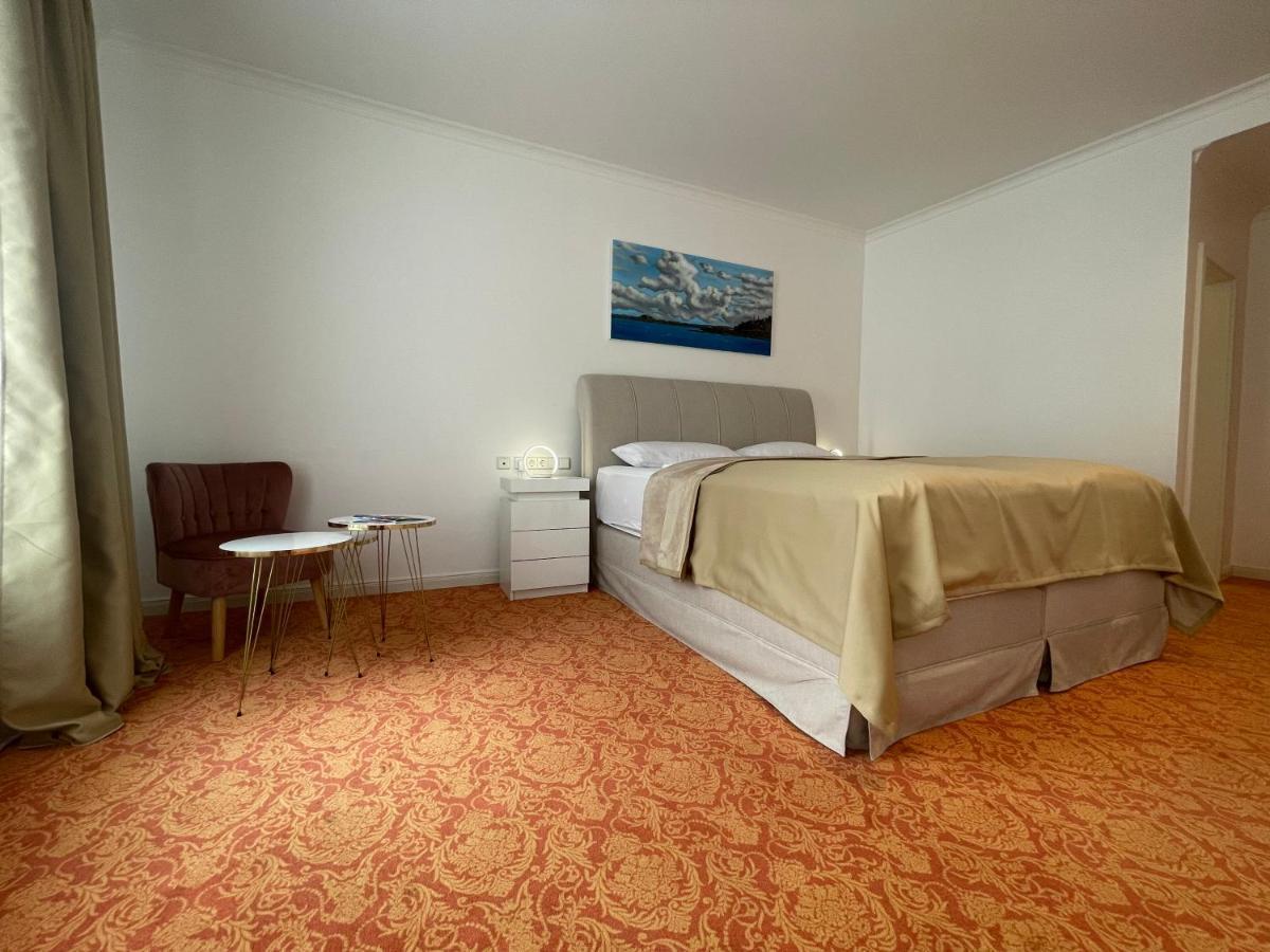 Art Hotel House One Baden-Baden Exterior photo