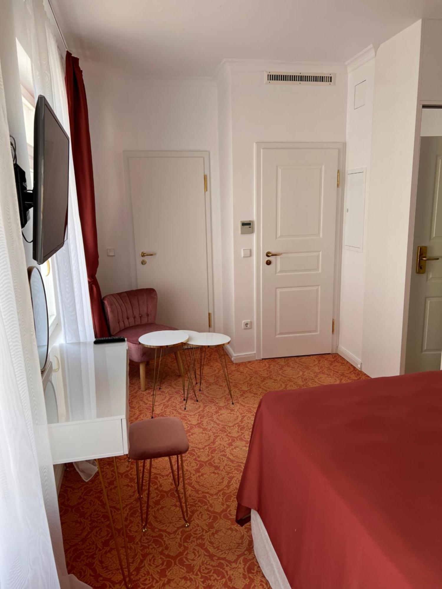 Art Hotel House One Baden-Baden Room photo